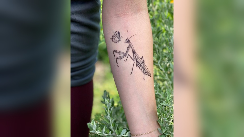 praying mantis tattoo meaning.jpg